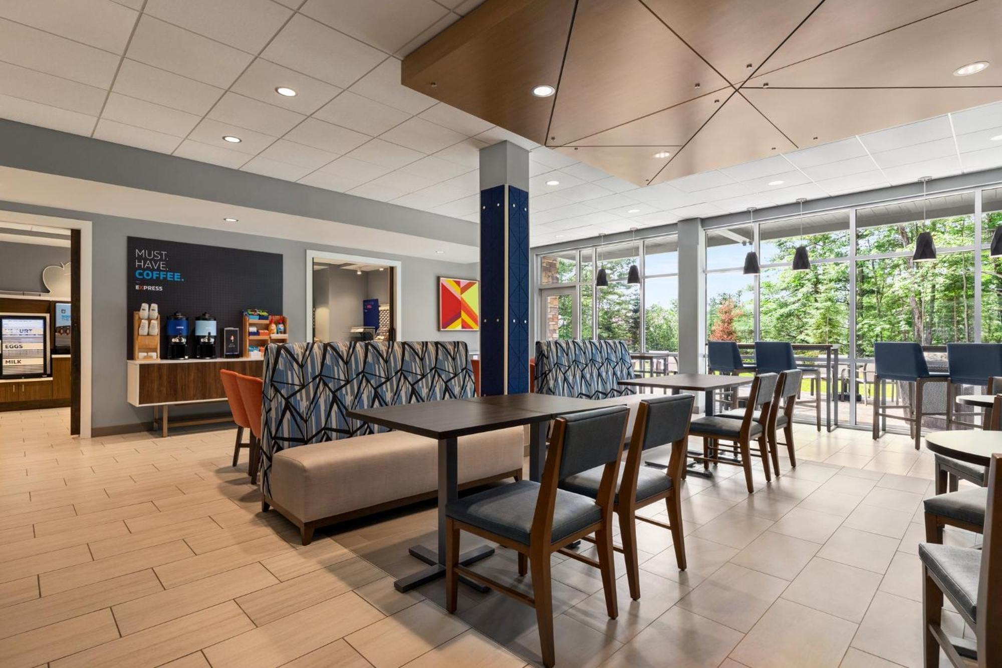 Holiday Inn Express & Suites Rhinelander By Ihg 외부 사진
